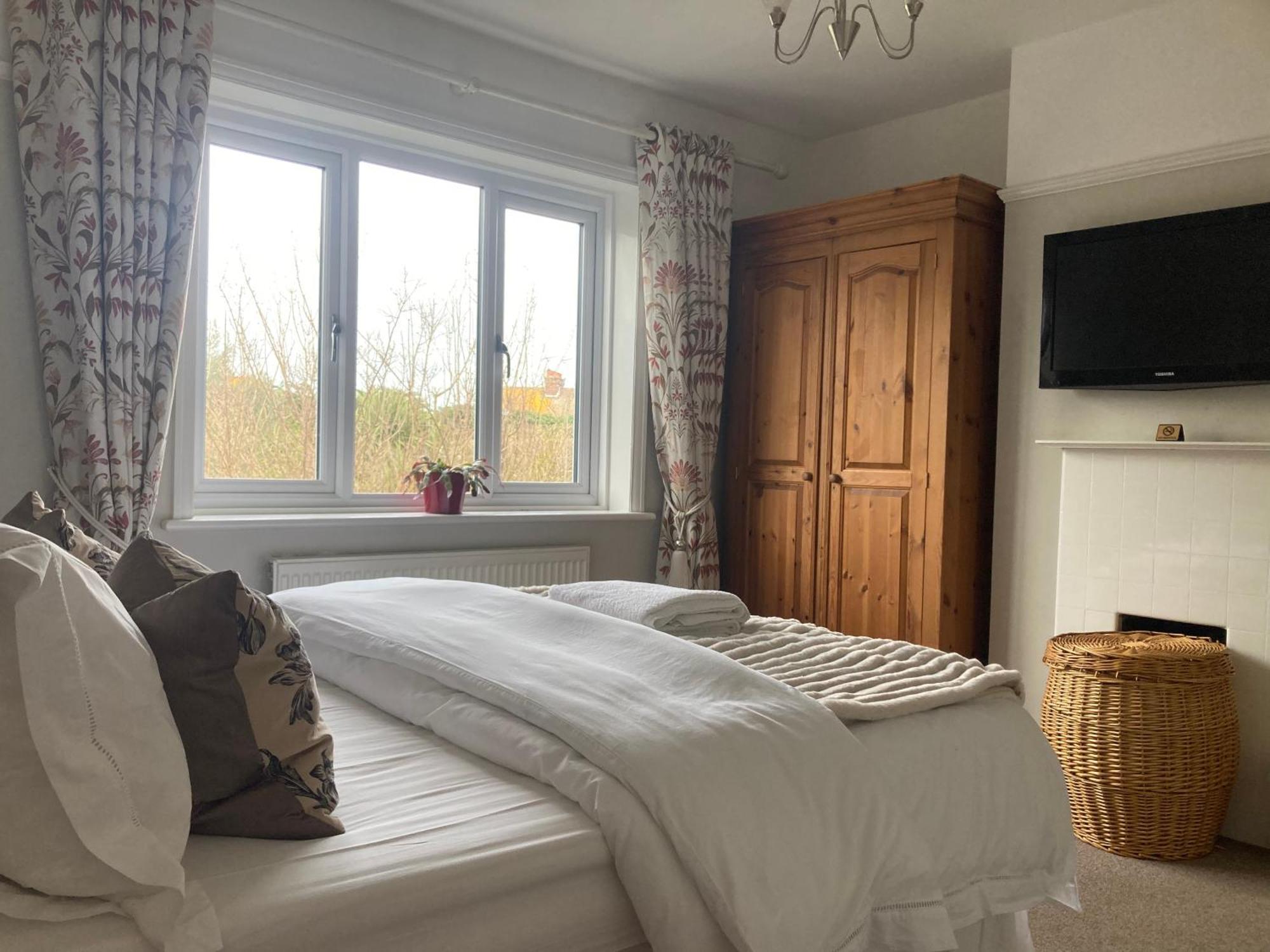 Abi B&B Cliftonville Eksteriør billede