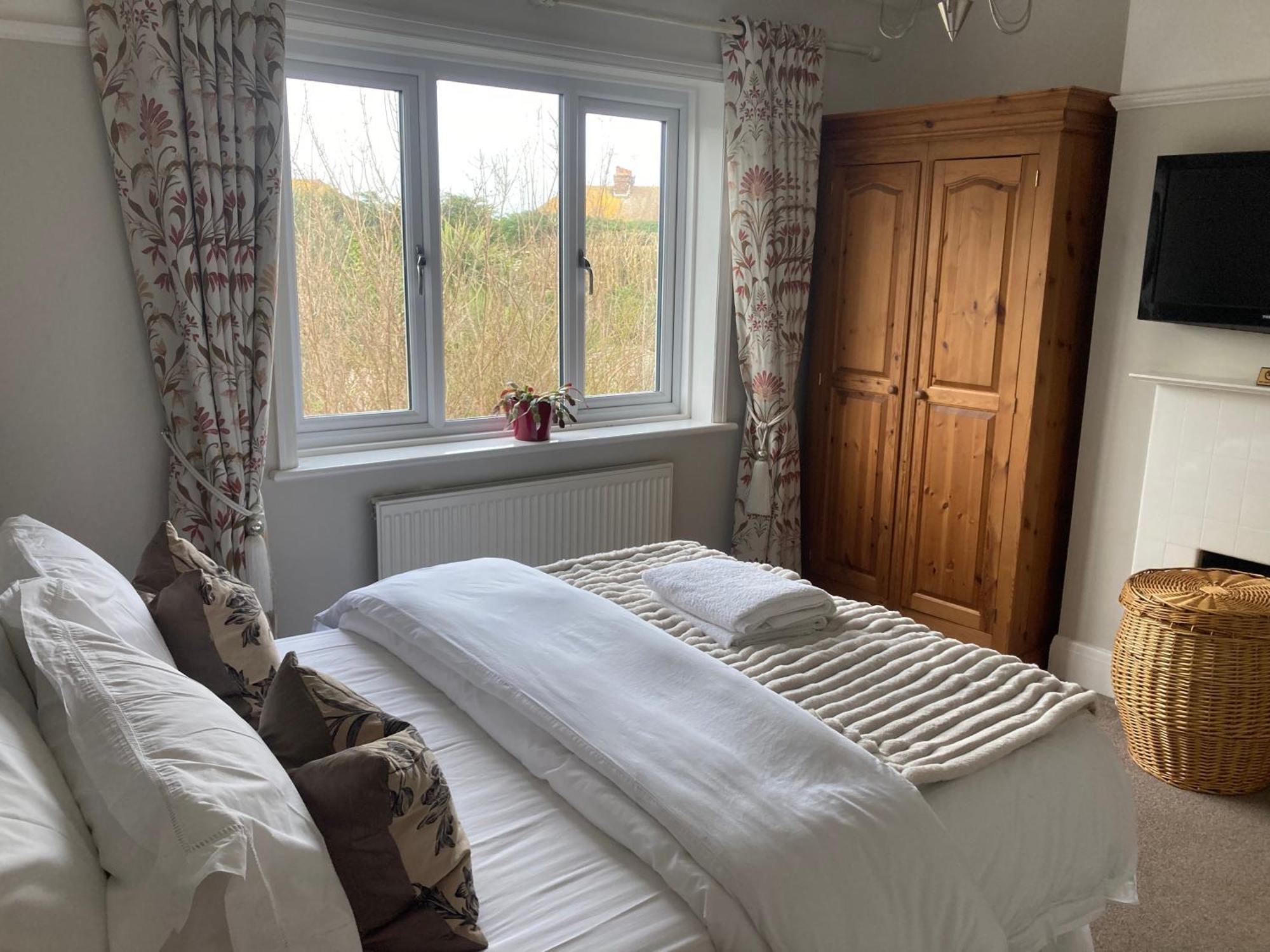 Abi B&B Cliftonville Eksteriør billede
