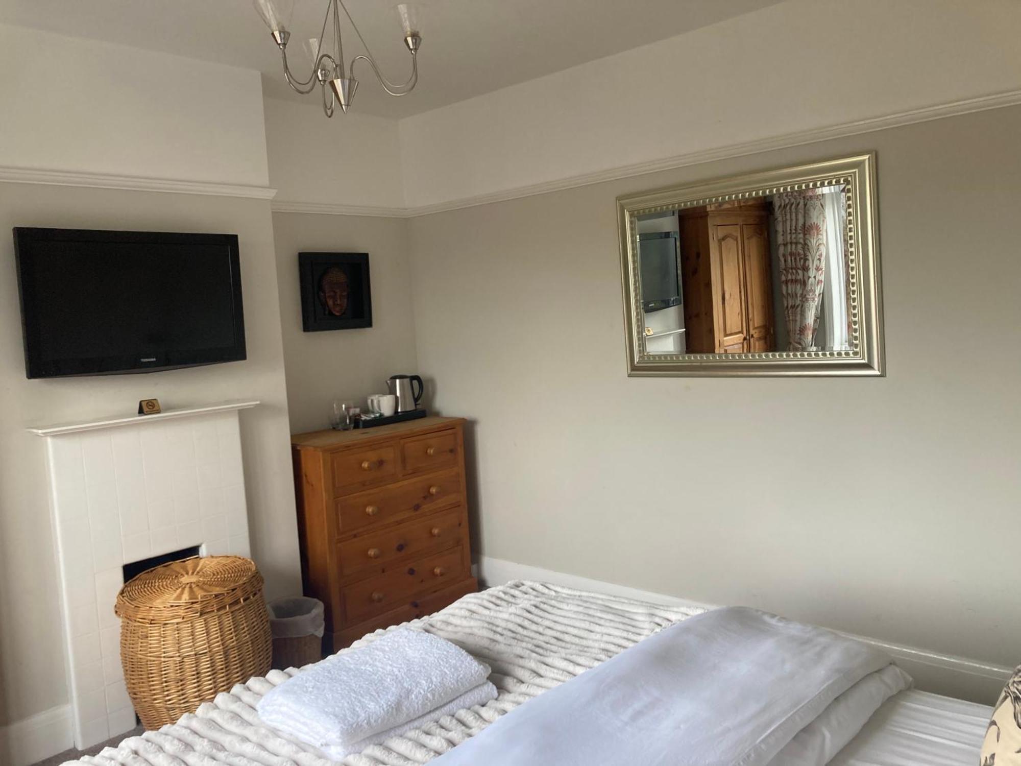 Abi B&B Cliftonville Eksteriør billede