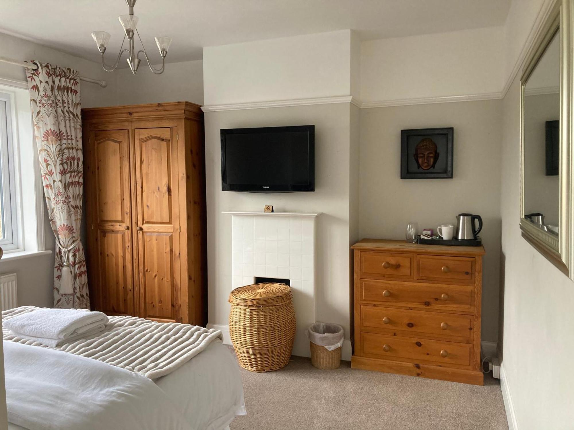 Abi B&B Cliftonville Eksteriør billede